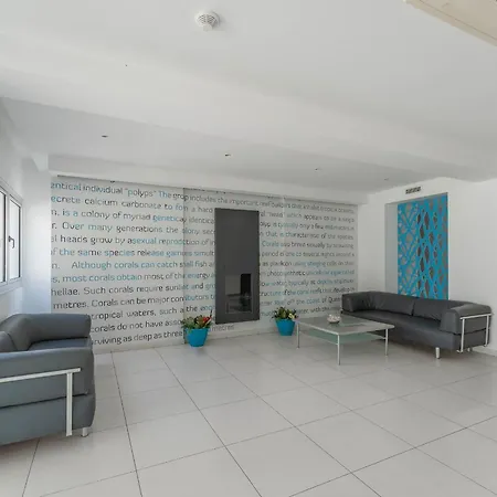 Victoria Apartment *