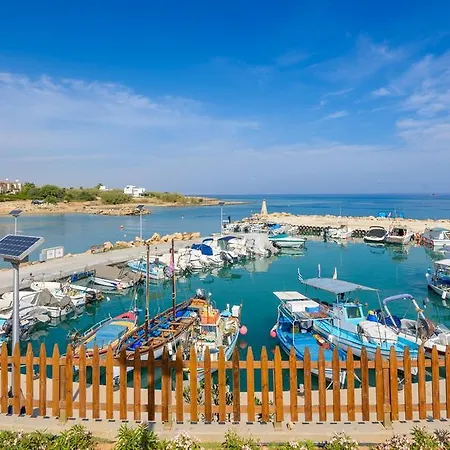 Апартаменты Victoria Протарас